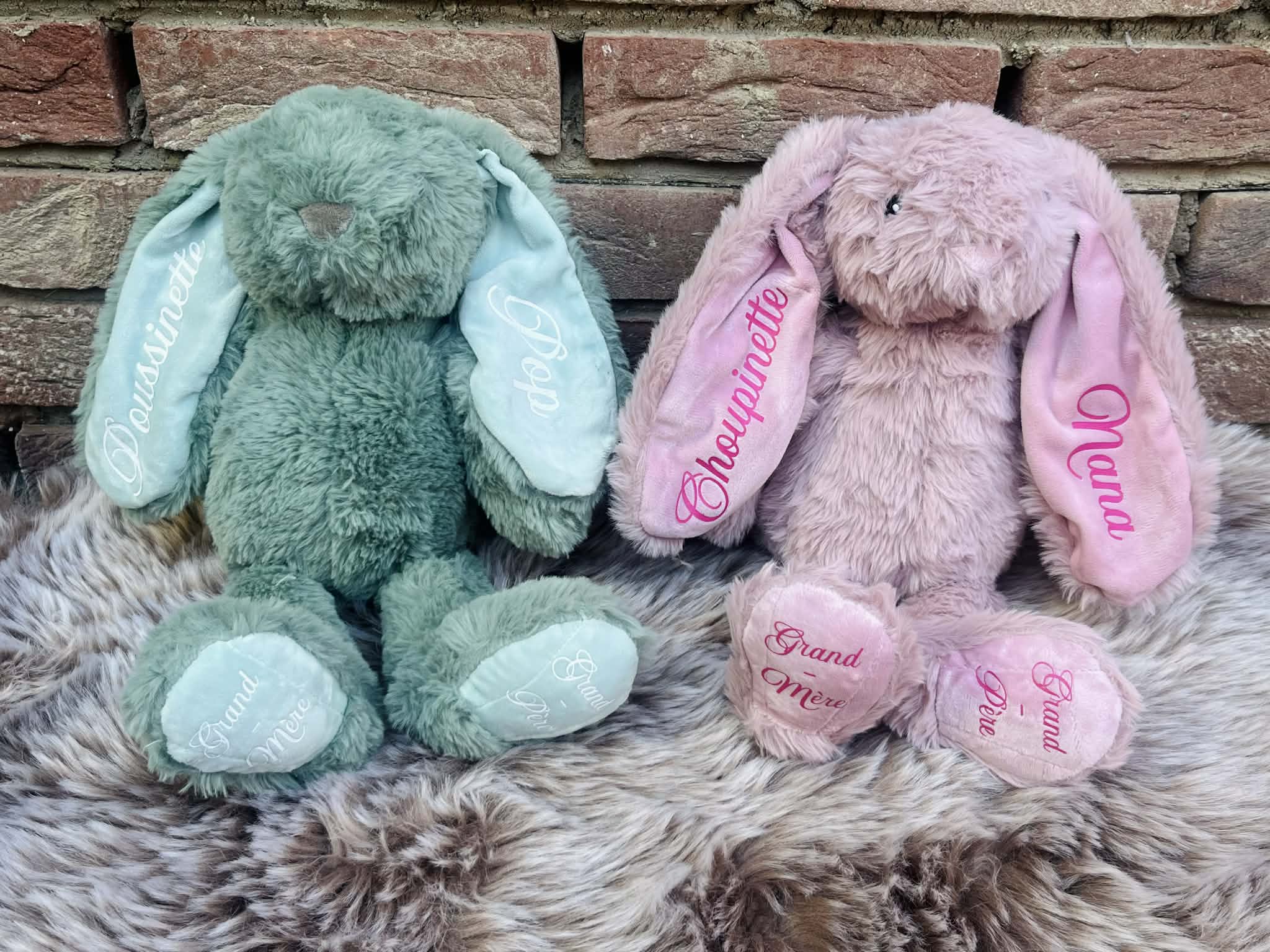 Peluche lapin 40 cm décorative et personnalisable